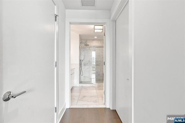9 Ave At Port Imperial 413, West New York, NJ 07093
