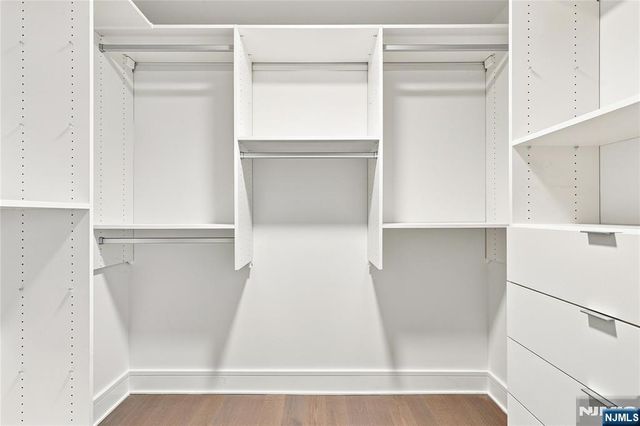 9 Ave At Port Imperial 413, West New York, NJ 07093