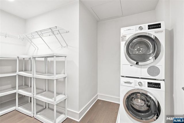9 Ave At Port Imperial 413, West New York, NJ 07093