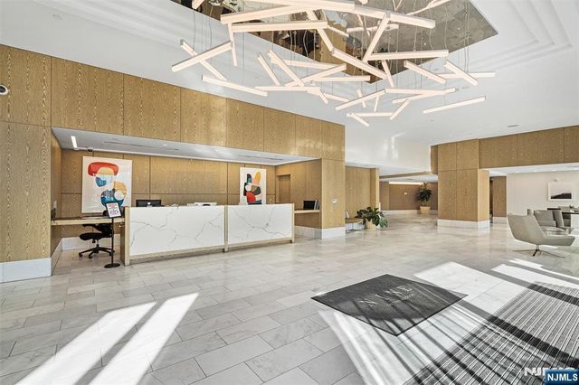 9 Ave At Port Imperial 413, West New York, NJ 07093