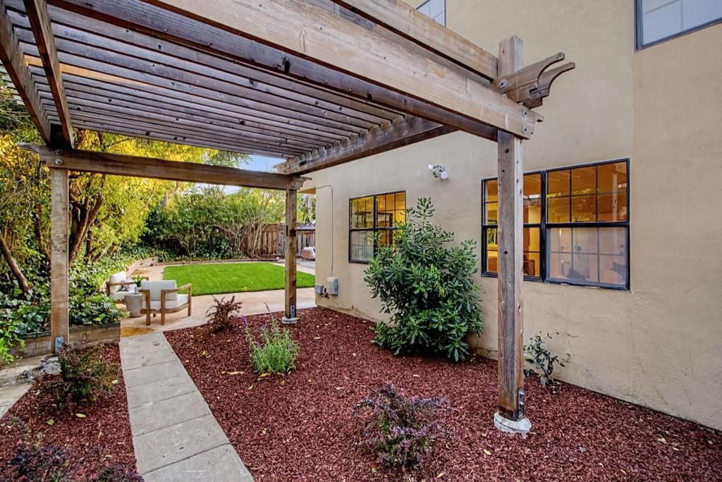 Image 40 of property listing at 2894 Rustic Drive, San Jose, CA 95124