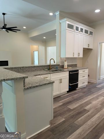 153 Dub Walker Road, Jackson, GA 30233