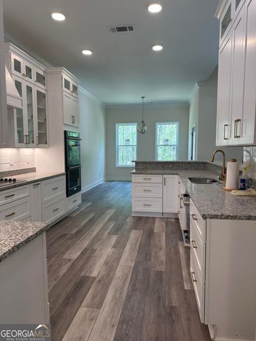 153 Dub Walker Road, Jackson, GA 30233