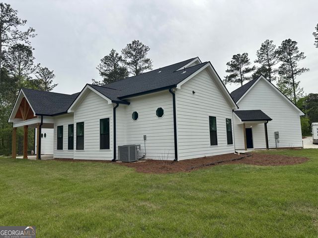 153 Dub Walker Road, Jackson, GA 30233
