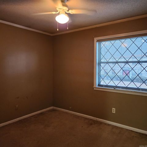 12007 Lemoncrest Lane, Little Rock, AR 72210