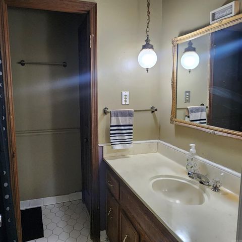 12007 Lemoncrest Lane, Little Rock, AR 72210