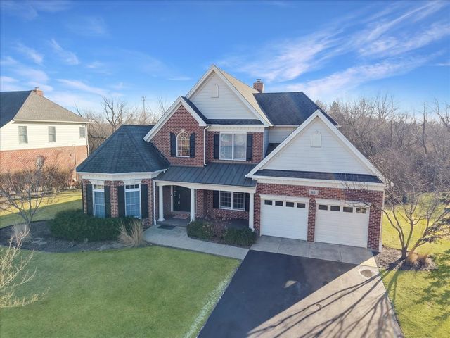 82 Open Parkway S, Hawthorn Woods, IL 60047