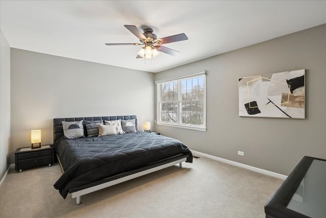 82 Open Parkway S, Hawthorn Woods, IL 60047