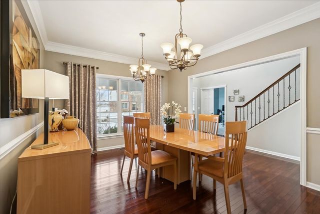 82 Open Parkway S, Hawthorn Woods, IL 60047