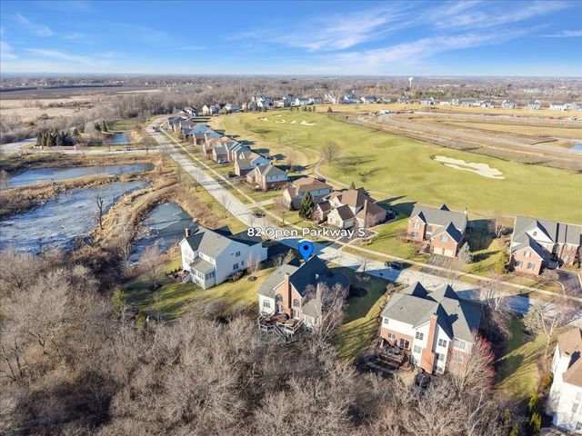82 Open Parkway S, Hawthorn Woods, IL 60047