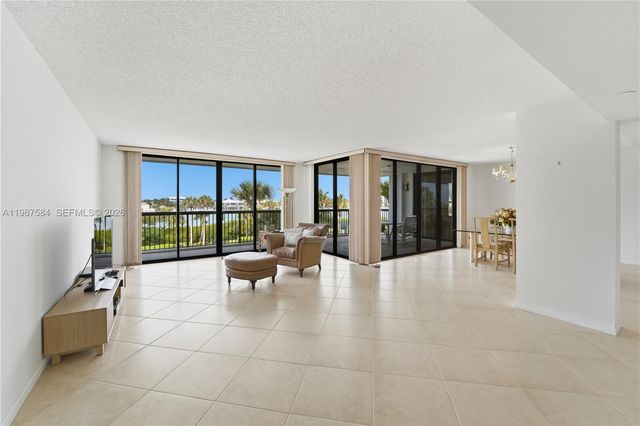 19670 Beach Road B323, Tequesta, FL 33469