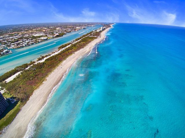 19670 Beach Road B323, Tequesta, FL 33469