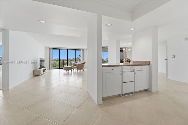 19670 Beach Road B323, Tequesta, FL 33469