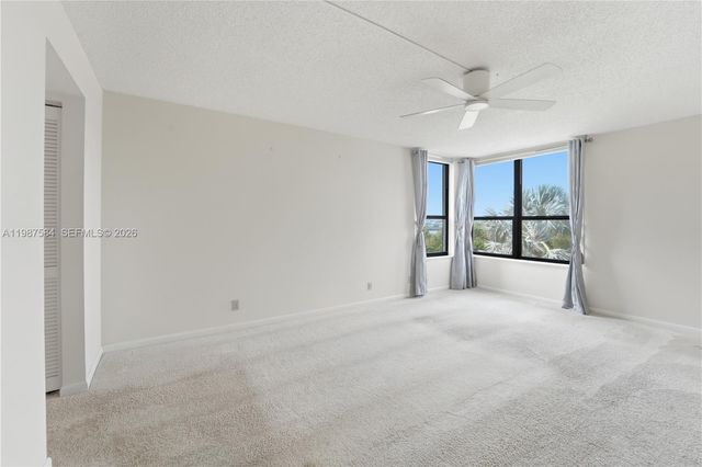 19670 Beach Road B323, Tequesta, FL 33469