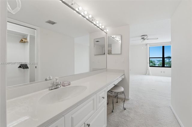 19670 Beach Road B323, Tequesta, FL 33469