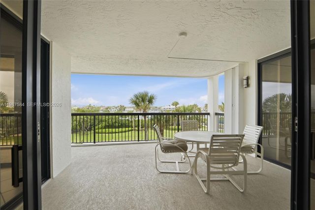 19670 Beach Road B323, Tequesta, FL 33469
