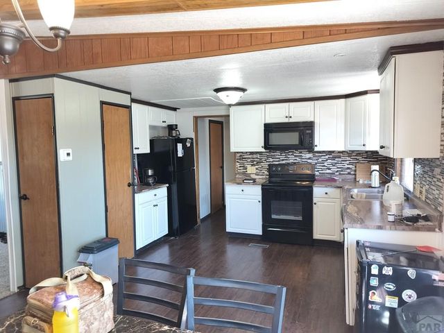 29350 Hillside Rd, Pueblo, CO 81006