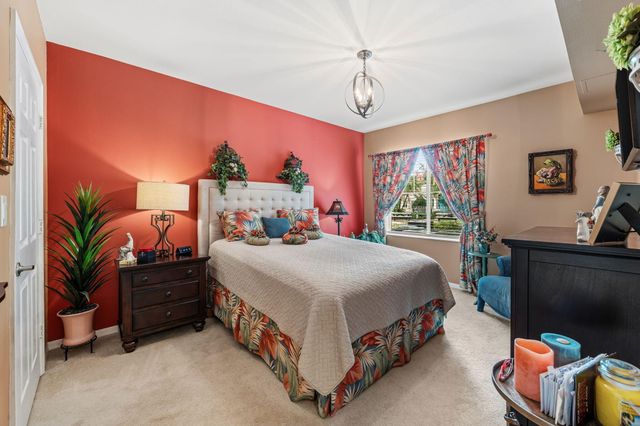 6529 Emerald Dunes Drive 106, Royal Palm Beach, FL 33411