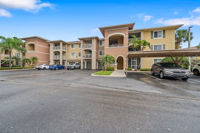 6529 Emerald Dunes Drive 106, Royal Palm Beach, FL 33411