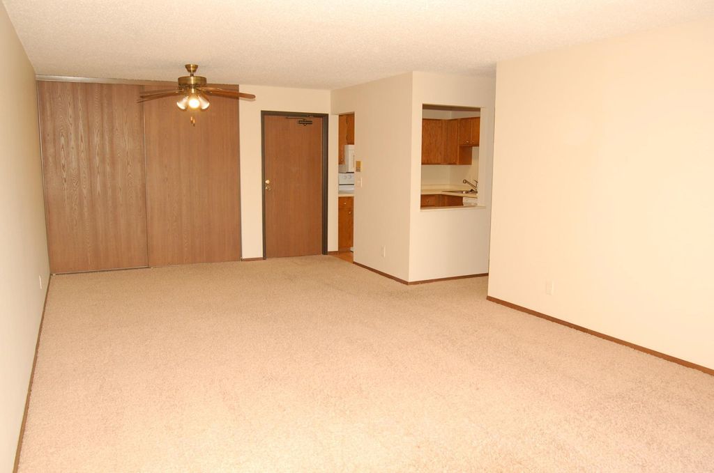 1887 Silver Bell Road 219, Eagan, MN 55122 — photo 4