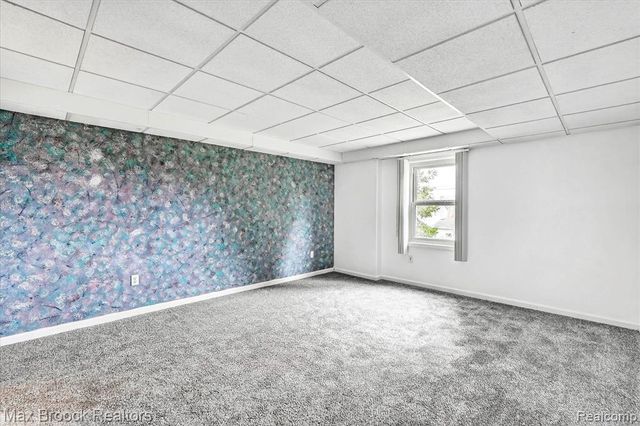 5001 Sylvanview Drive, Clarkston, MI 48348