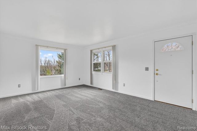 5001 Sylvanview Drive, Clarkston, MI 48348