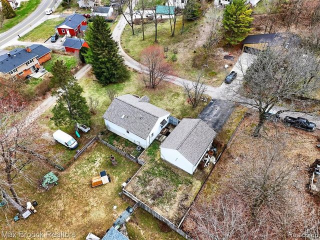 5001 Sylvanview Drive, Clarkston, MI 48348