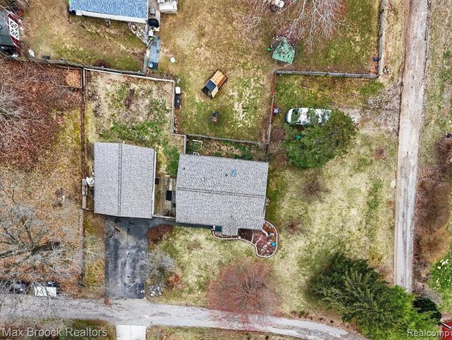 5001 Sylvanview Drive, Clarkston, MI 48348