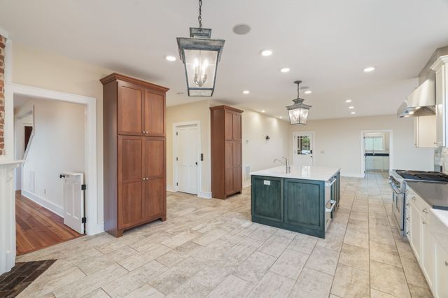692 Possum Trot Rd, Grandview, TN 37337