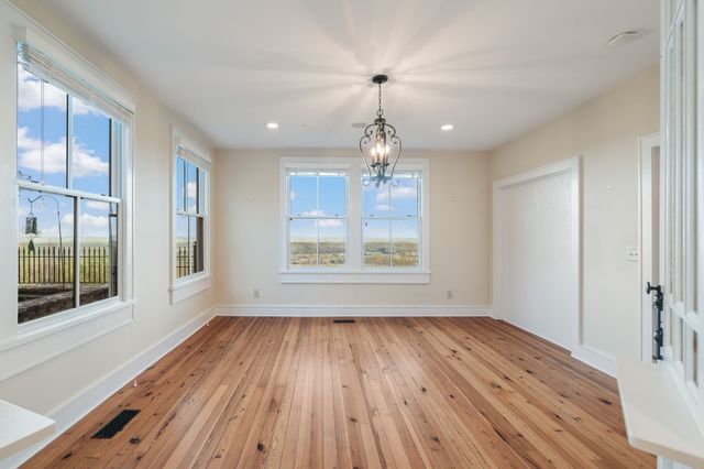 692 Possum Trot Rd, Grandview, TN 37337