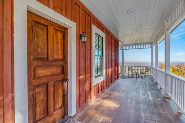 692 Possum Trot Rd, Grandview, TN 37337