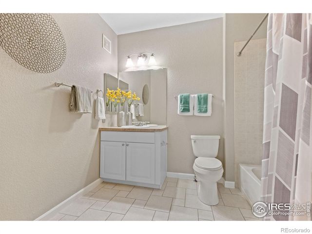 4501 Nelson Road 2104, Longmont, CO 80503