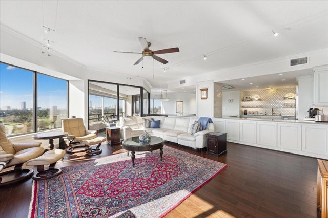 101 Westcott Street 1202, Houston, TX 77007