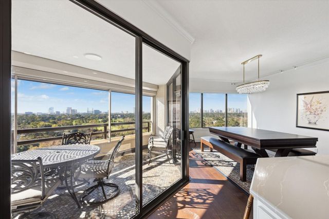 101 Westcott Street 1202, Houston, TX 77007