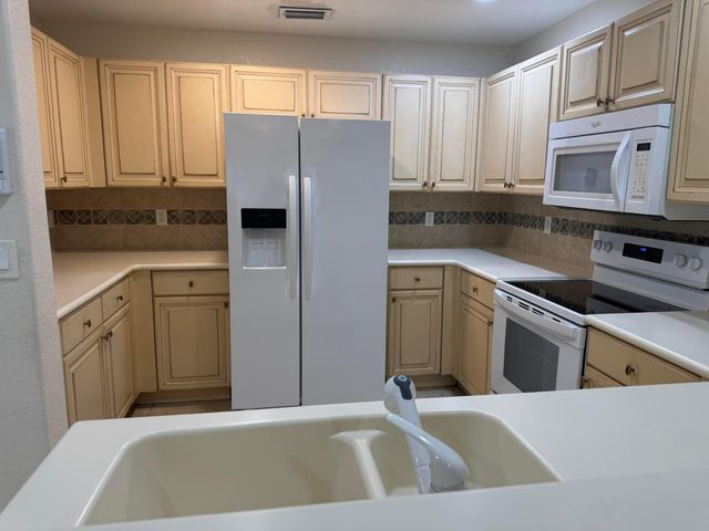 3472 Commodore Court, West Palm Beach, FL 33411