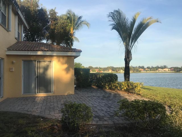 3472 Commodore Court, West Palm Beach, FL 33411