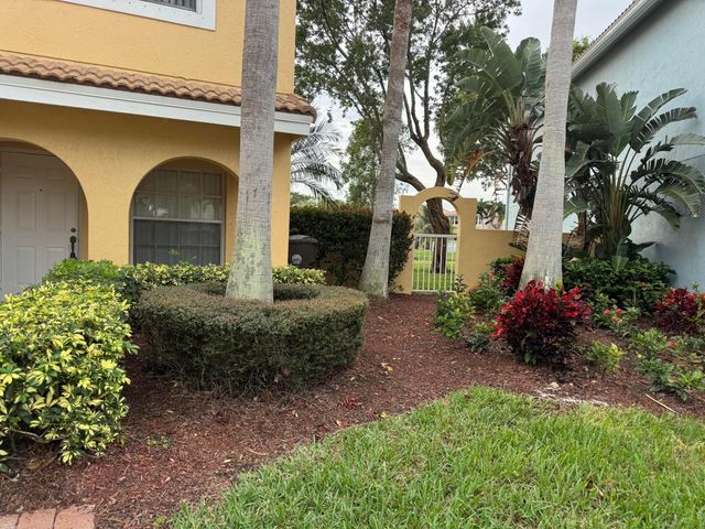 3472 Commodore Court, West Palm Beach, FL 33411