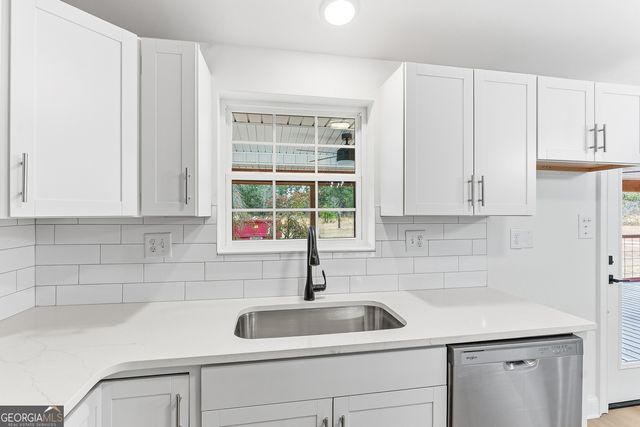 5393 Rogers Road, Lizella, GA 31052