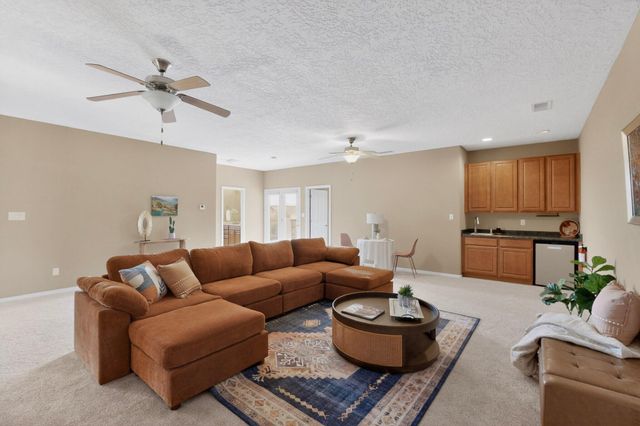 2801 Cipres Lane SE, Rio Rancho, NM 87124