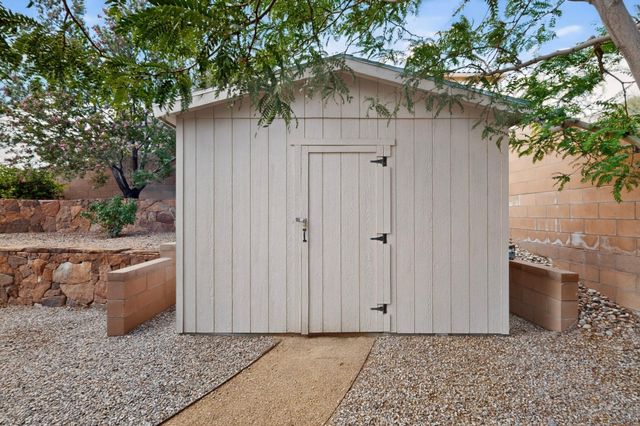 2801 Cipres Lane SE, Rio Rancho, NM 87124