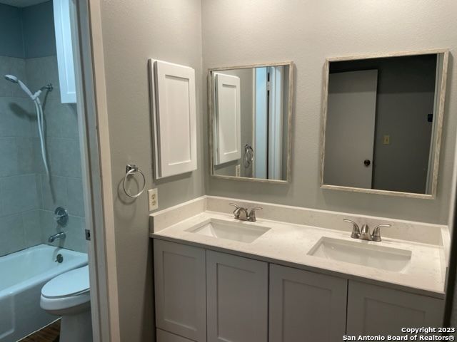 8559 LITTLEPORT, San Antonio, TX 78239