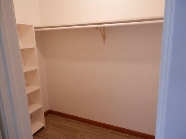 7600 Emmett F Lowry Expressway 605, Texas City, TX 77591