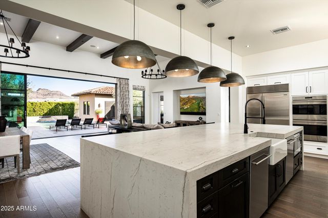 8900 E SANDS Drive, Scottsdale, AZ 85255