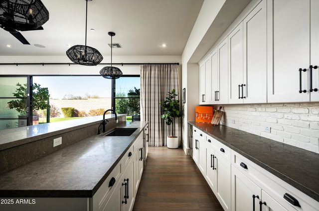 8900 E SANDS Drive, Scottsdale, AZ 85255