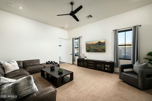 8900 E SANDS Drive, Scottsdale, AZ 85255