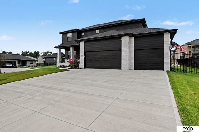 11004 N 169 Street, Bennington, NE 68007