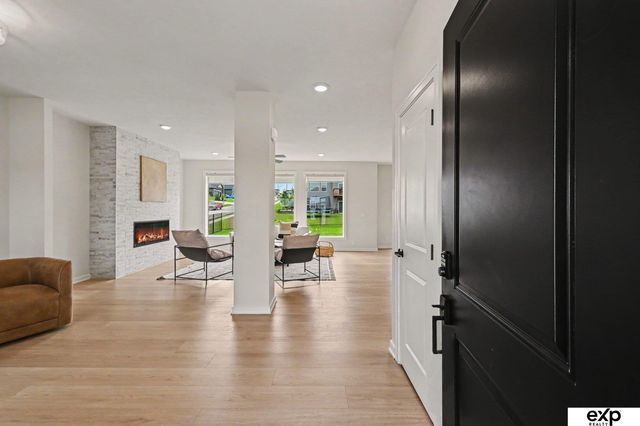 11004 N 169 Street, Bennington, NE 68007