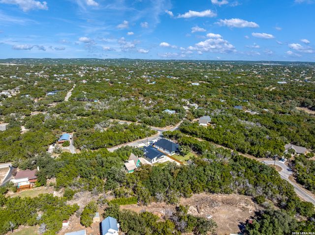 1164 Winding Creek Trl, Spring Branch, TX 78070