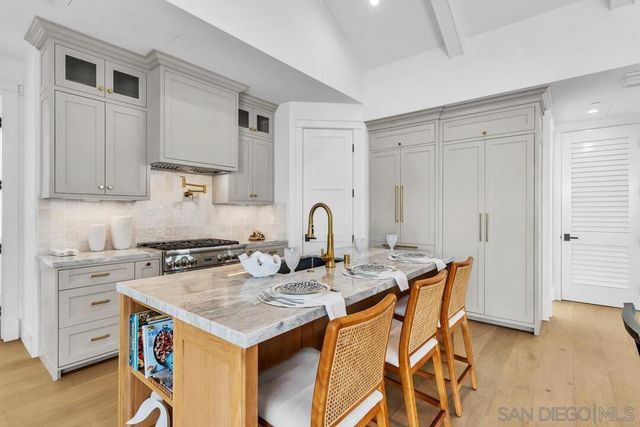 1056 Isabella Avenue, Coronado, CA 92118