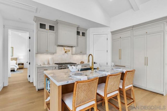 1056 Isabella Avenue, Coronado, CA 92118